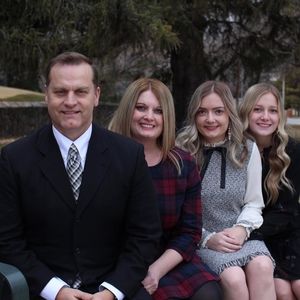 Meet your Posher, Hal